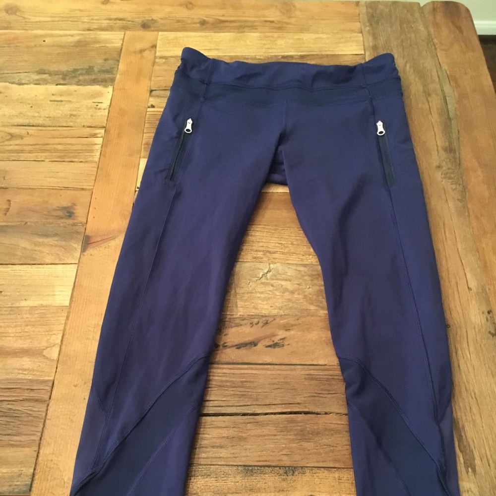 Size 8 lululemon inspire tight navy